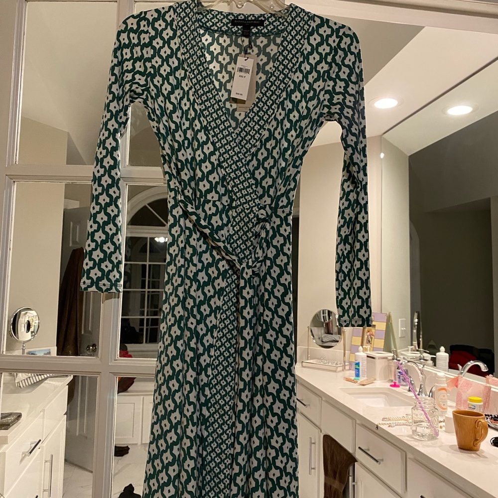 Banana Republic Beautiful Wrap dress